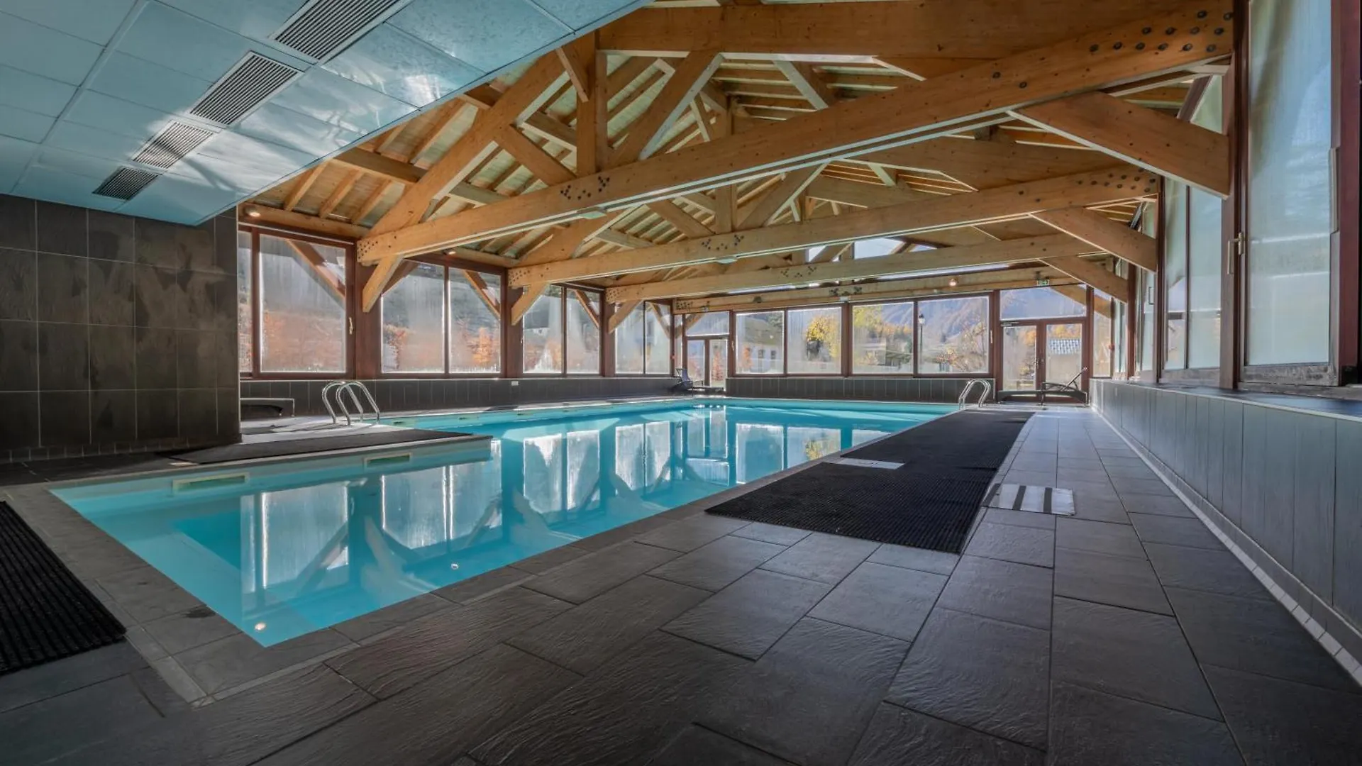 L'Ours Bleu A35 - Ski In Ski Out - Happy Rentals Vallorcine Daire